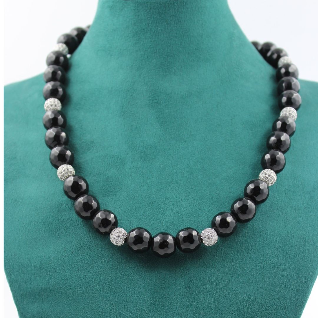 Elegant Noir Korean Fashion Necklace Set