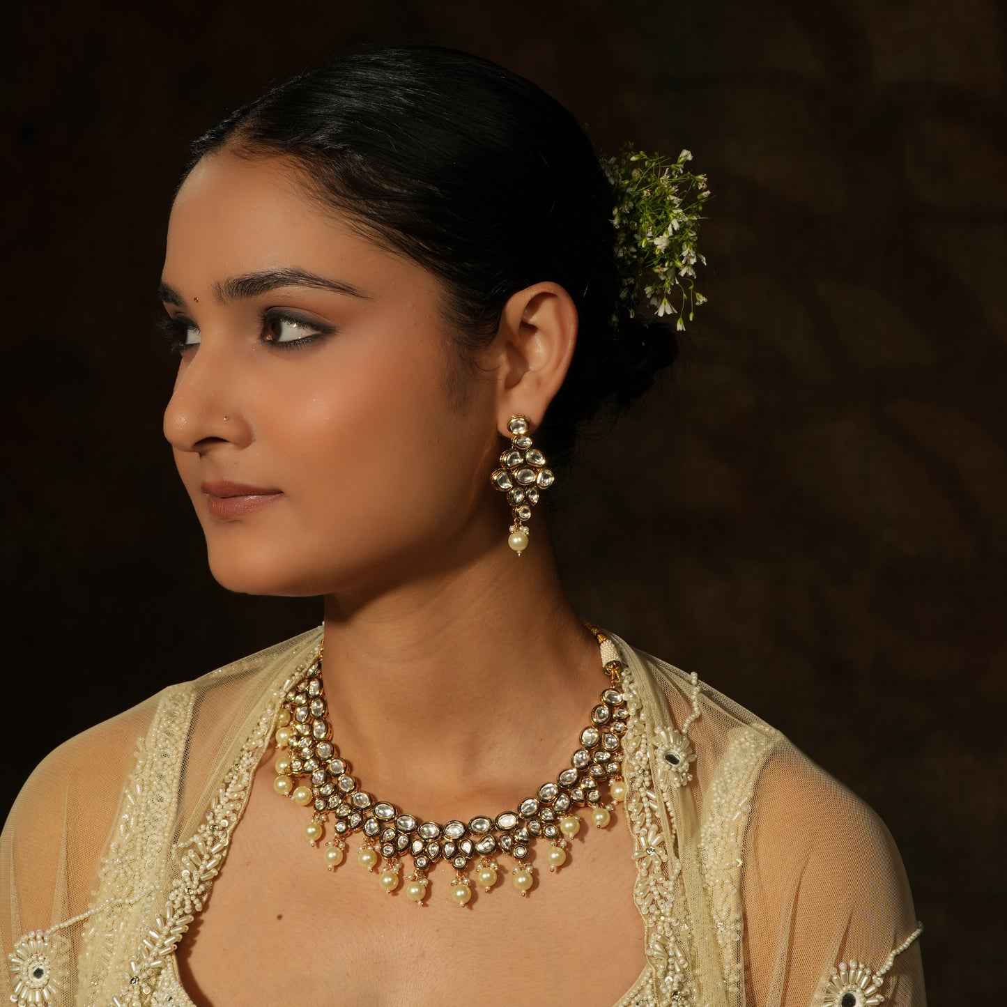 Regal Kundan Pearl Necklace Set – A Symphony of Tradition & Elegance