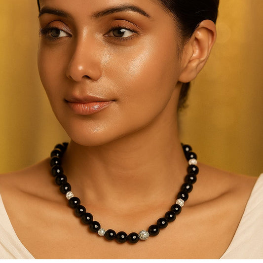 Elegant Noir Korean Fashion Necklace Set