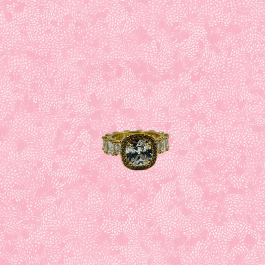 Golden Glimmer Cushion-Cut AD Ring